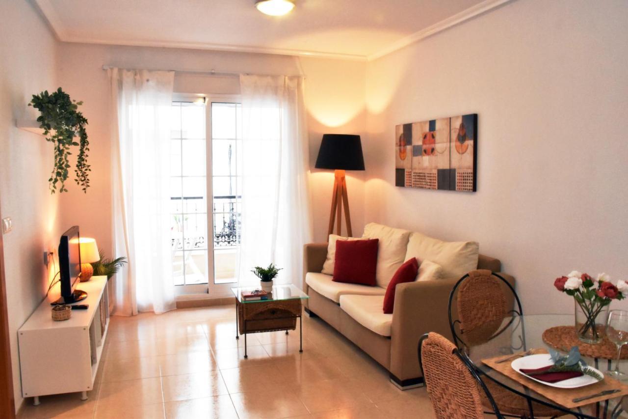 Beach Apartment Torrevieja Bagian luar foto