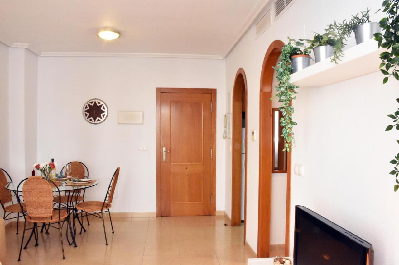 Beach Apartment Torrevieja Bagian luar foto