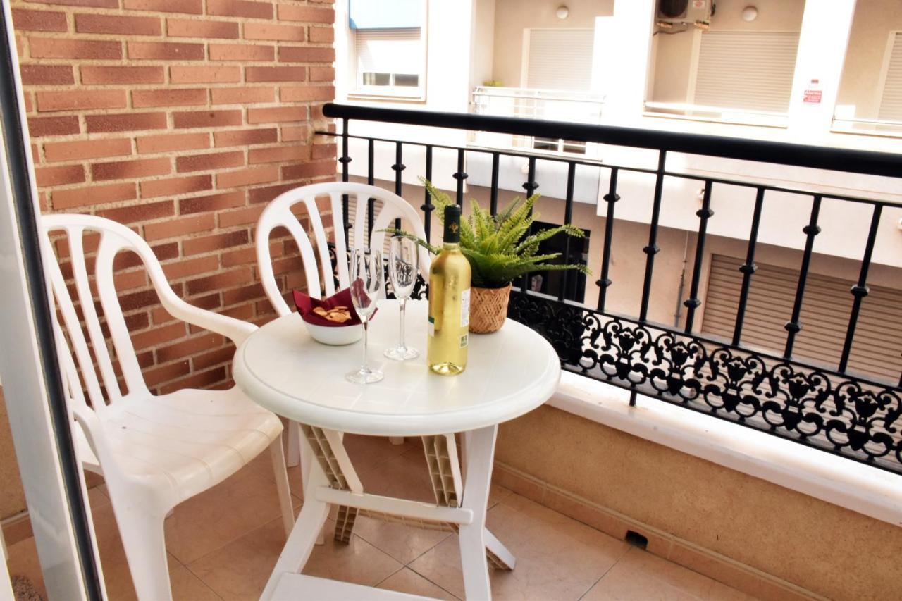 Beach Apartment Torrevieja Bagian luar foto