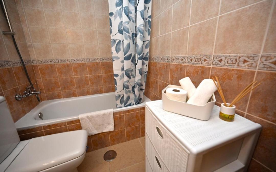 Beach Apartment Torrevieja Bagian luar foto
