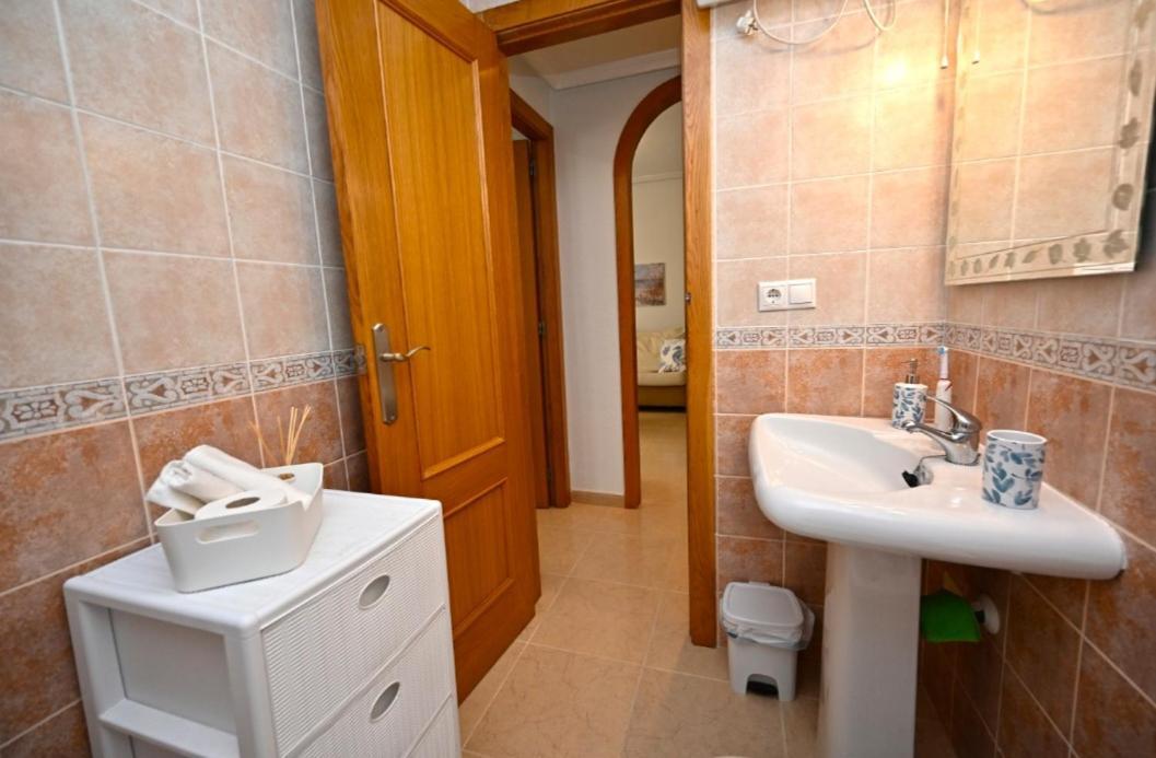 Beach Apartment Torrevieja Bagian luar foto