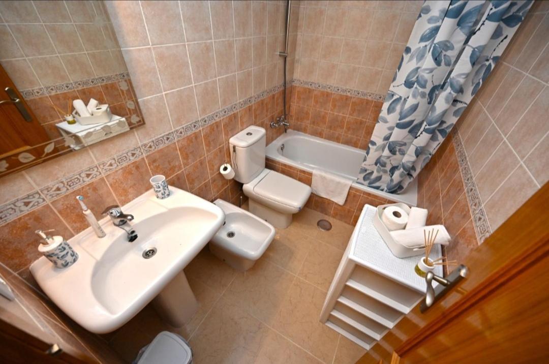 Beach Apartment Torrevieja Bagian luar foto